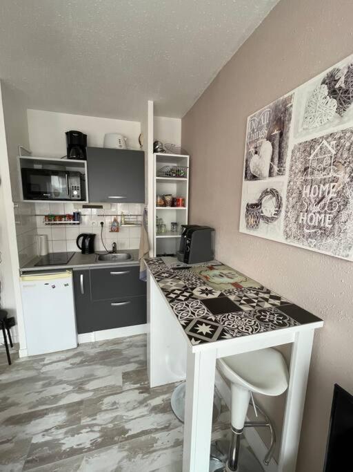 Brest Saint-Marc : Appart T1 Bis Bien Situe Wifi 외부 사진